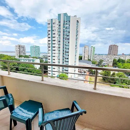 Апартаменти За Гости Делукс Burgas City Exterior foto